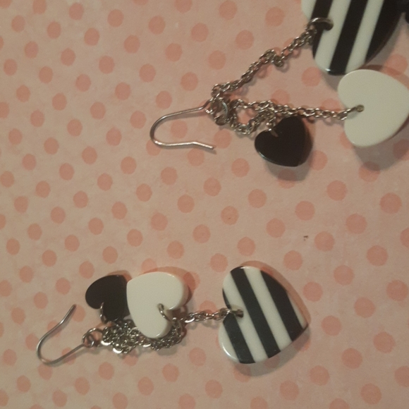 Earrings - Picture 3 of 3